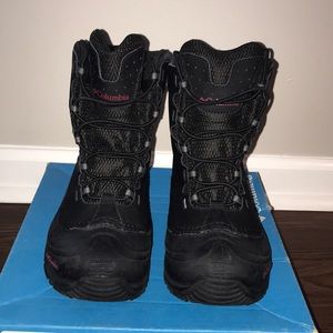 New! COLUMBIA snow boots